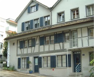 die Galerie in Zrich - Seefeld - historisches Riegelhaus aus dem 17. Jahrhundert