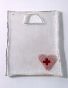 Meike Entenmann CARE BAG Objekt, Acrylharz