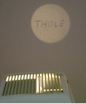 Tom von Kaenel - Ausschnitt aus der Installation THULE, 2005